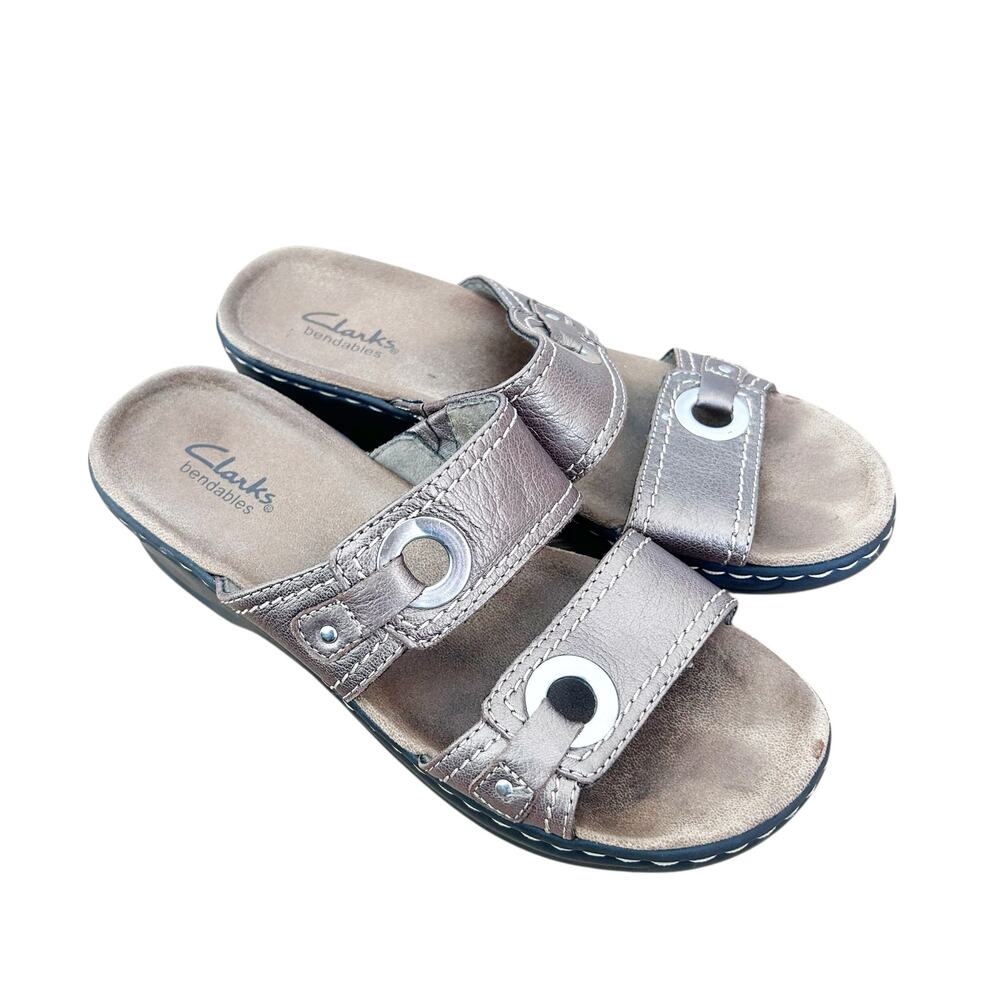 Clarks Bendables Silver Metallic Slide Sandals Sz 6.5